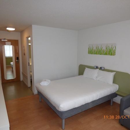 Warrington Motel, J20 M6 Lymm Services Luaran gambar
